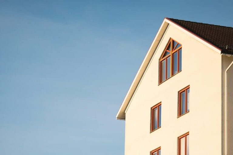 Investissement en SCPI avec des rendements en hausse pour 2023