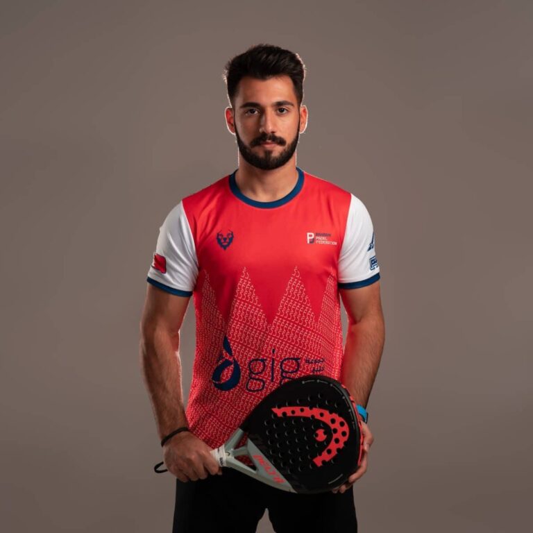 Raquette de padel adaptée aux joueurs adultes selon leur niveau