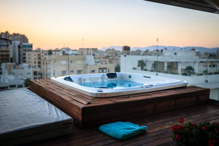 Filtres à cartouche pour maintenir l'eau d'un spa propre et claire