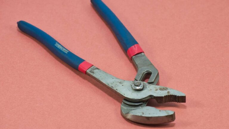 Apprendre le bricolage pour s'épanouir et réaliser des projets créatifs