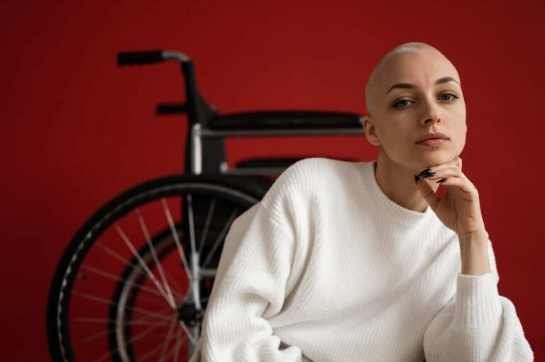Produits capillaires pour sublimer une coupe courte féminine rasée