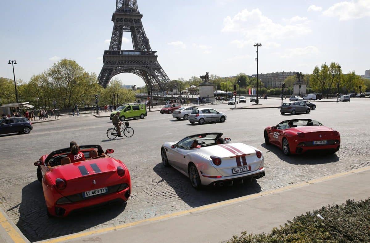 Comment réserver une location de voiture à Paris