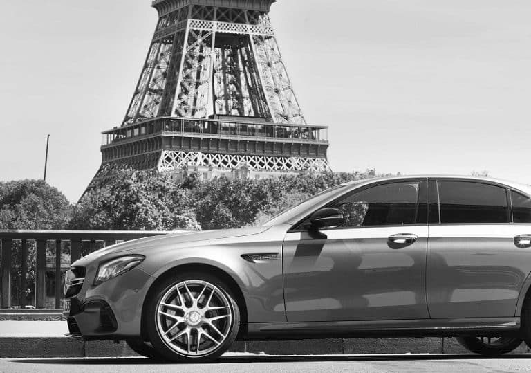 Comment réserver une location de voiture à Paris