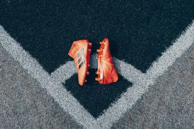 Des chaussures de football