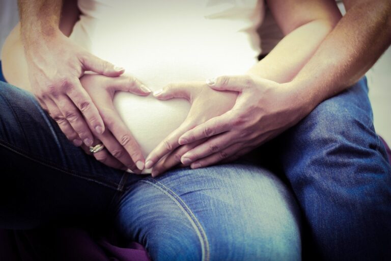 parents qui attendent un heureux évenement