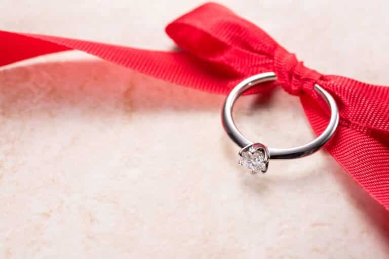 Bague de fiançailles symbolisant l'amour et l'engagement