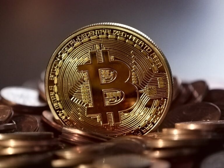 Bitcoin, la cryptomonnaie phare pour des investissements éclairés