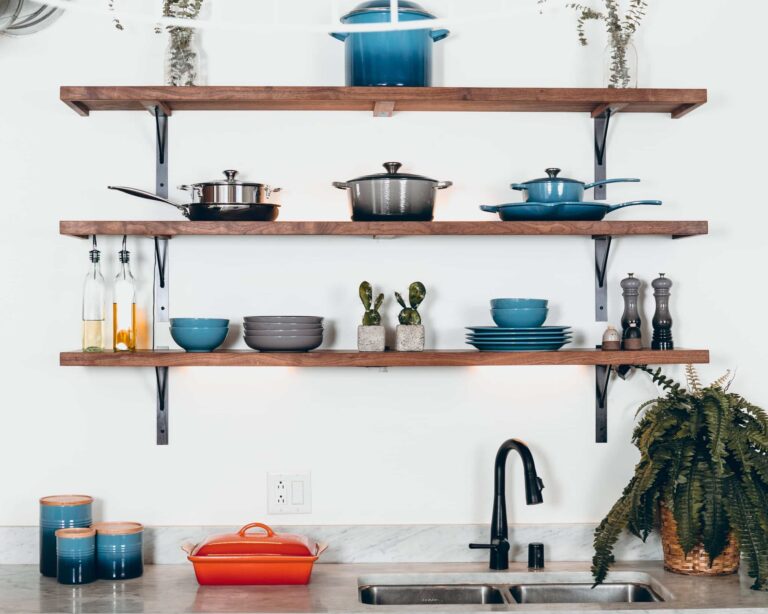 Ustensiles de cuisine essentiels pour une cuisine efficace et organisée