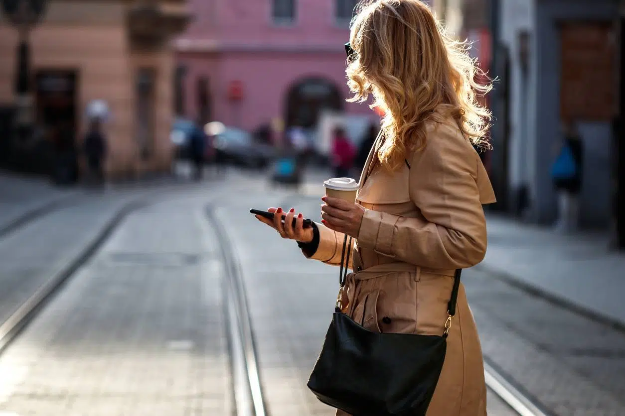 chic en trench