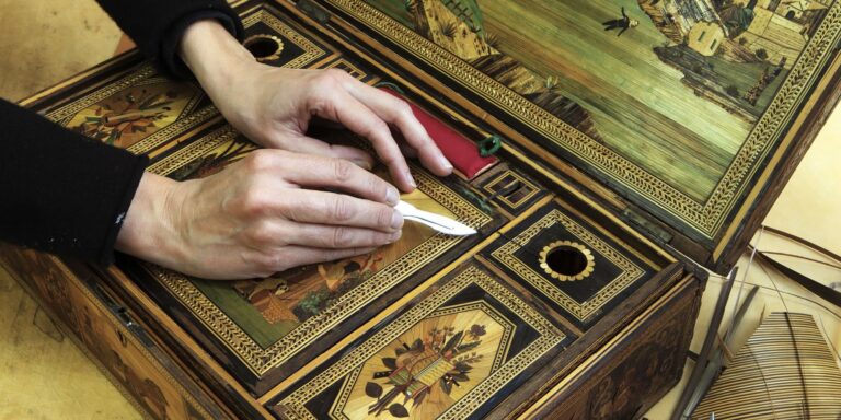 Pièces artisanales uniques de Lison de Caunes en exposition