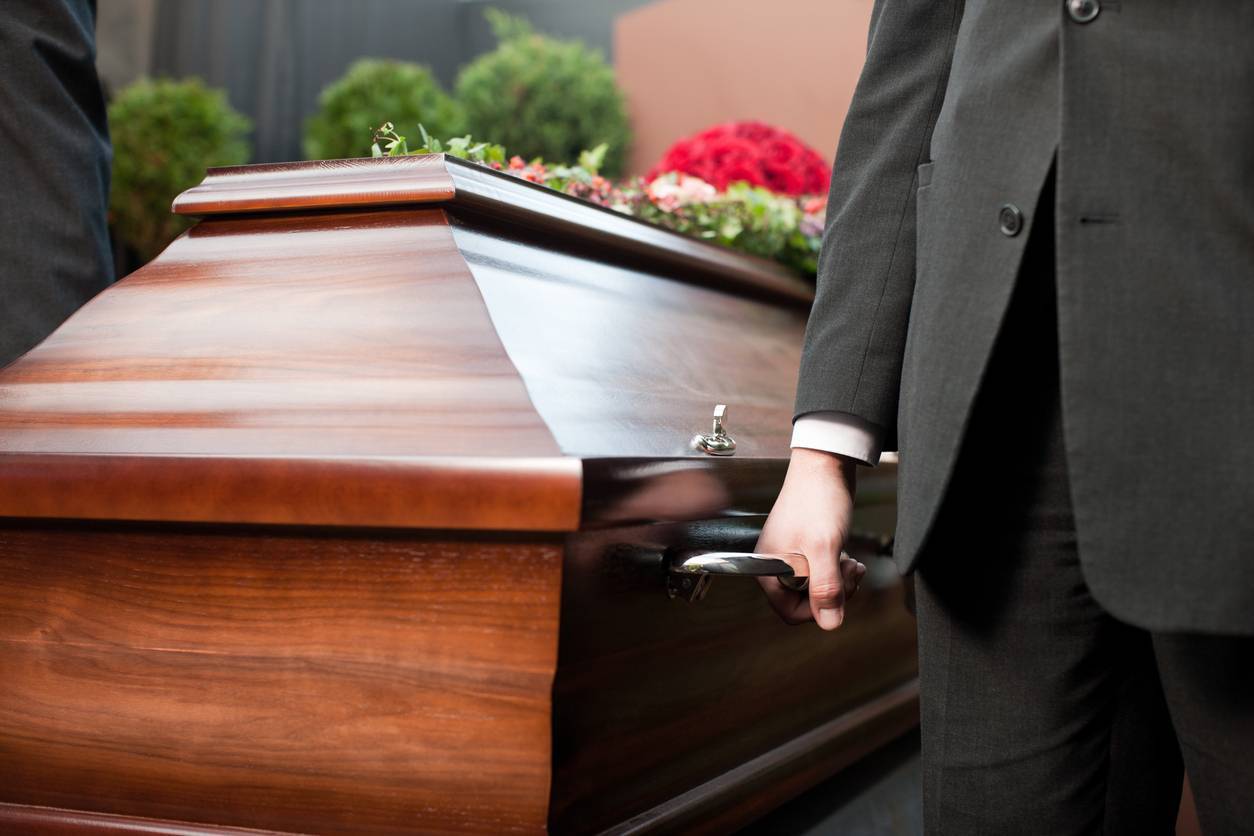 pompes funèbres obsèques hommage proches fin de vie prévoyance funéraire