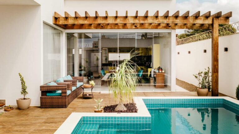 Optez pour le filet de camouflage pour une pergola parfaite