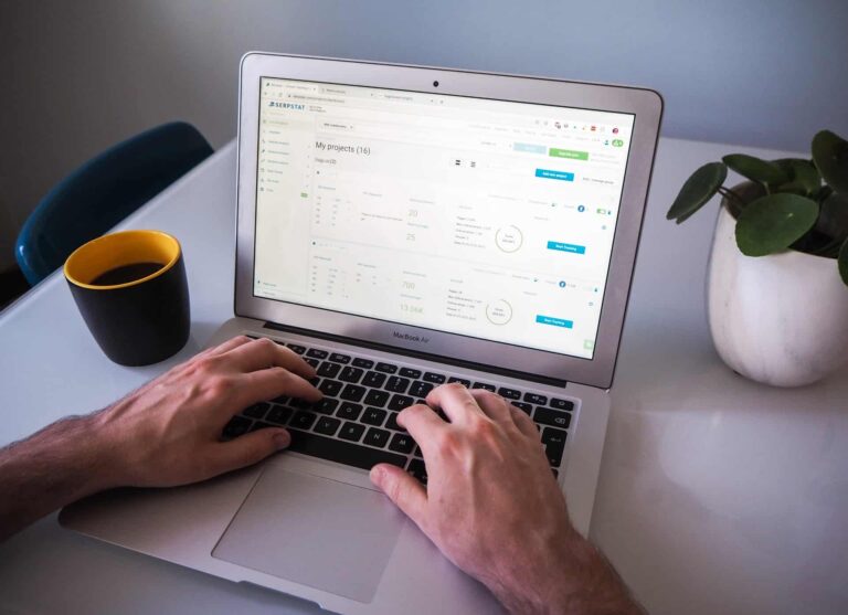 Outils essentiels pour la rédaction SEO et visibilité en ligne