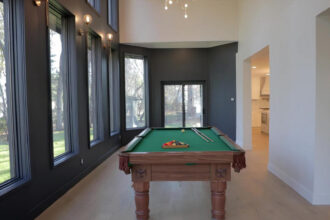 Table de billard classique ou convertible : laquelle choisir selon vos besoins ?